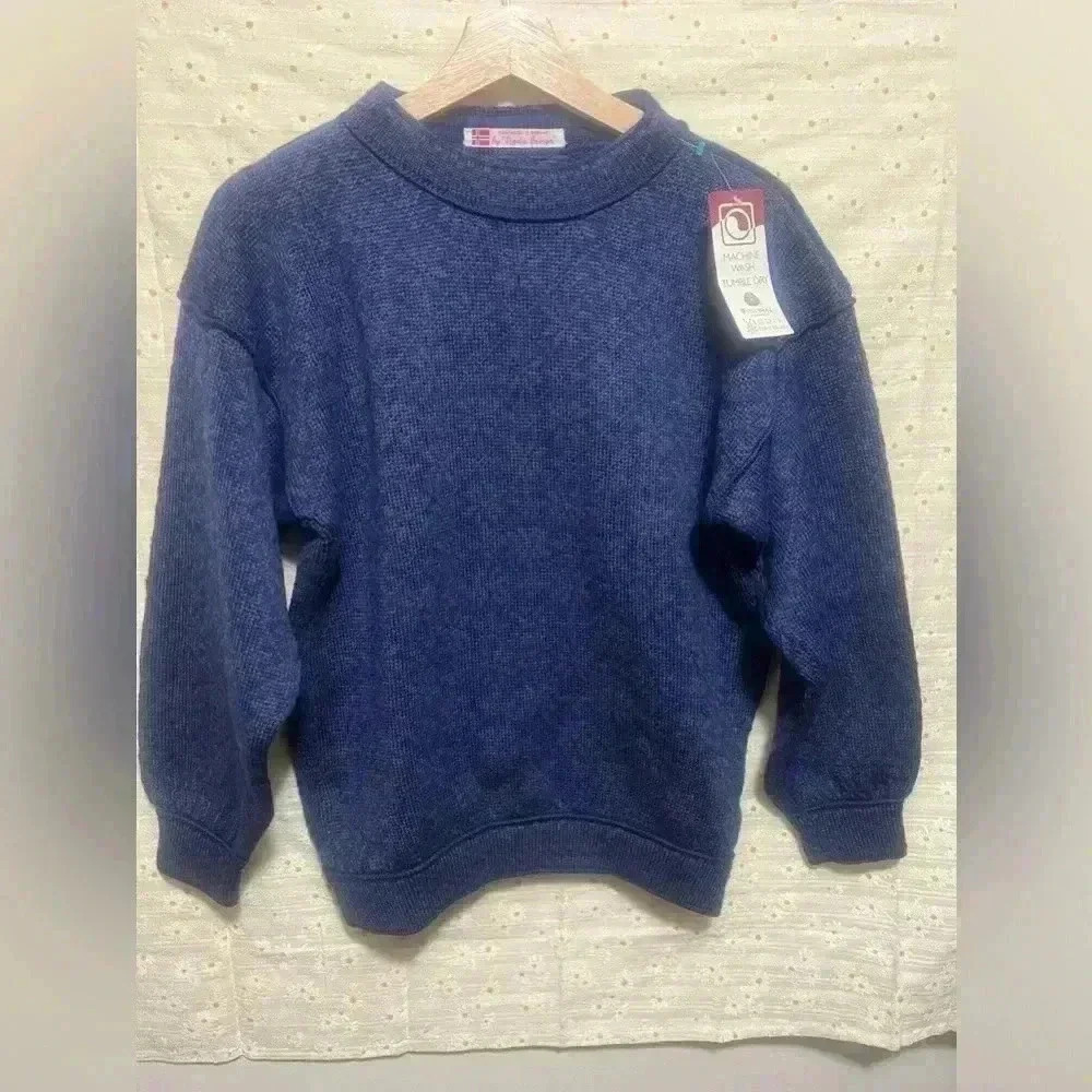 Vigdis Design Pure New Wool Handmade Nordic Blue Festive Snowflake Sweater,Nwt